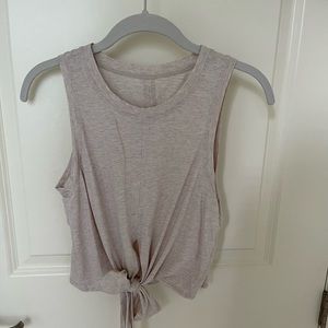 Lululemon crop tank